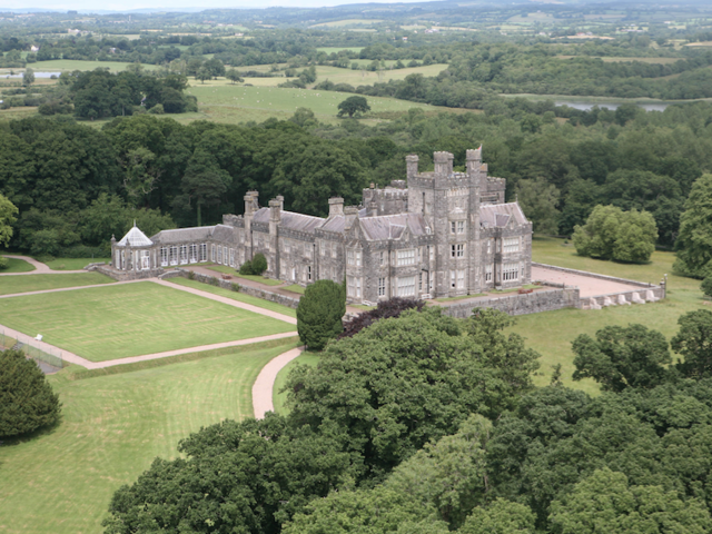 7 Castles in Ireland Where You Can Stay
