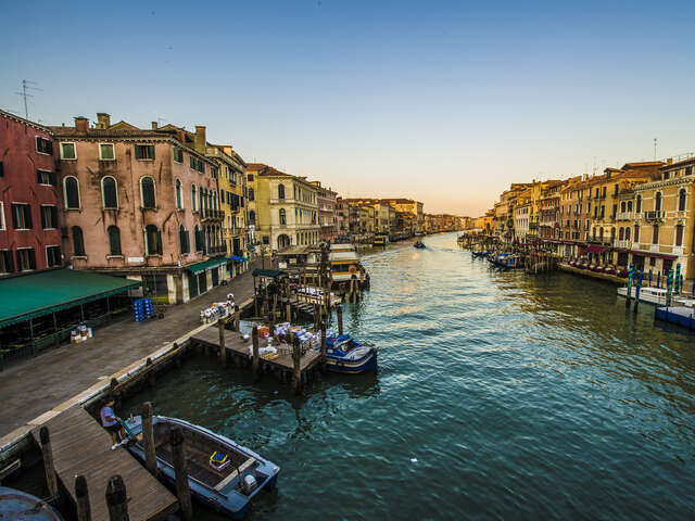 10 Interesting Facts About the Venetian Canals