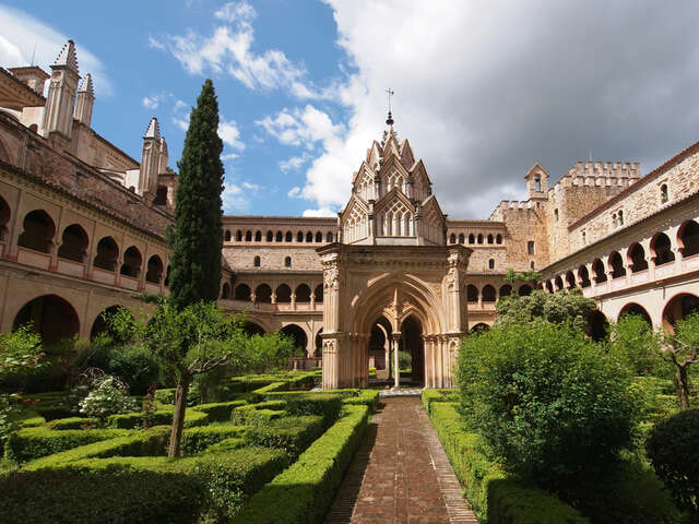 Explore the Beautiful Royal Monastery of Guadalupe
